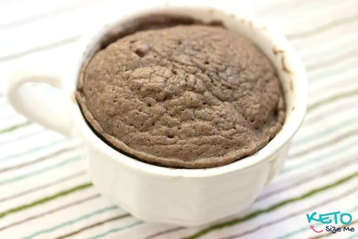 Delicious and Easy Keto Chocolate Peanut Butter Mug Cake Recipe