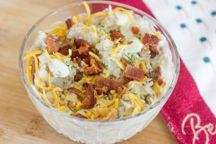 Best Keto Tuna Salad Ever! YUM! That's really all we can say because our mouths are full of this tuna and bacon goodness! Low carb high fat atkins friendly lunch recipe. | ketosizeme.com