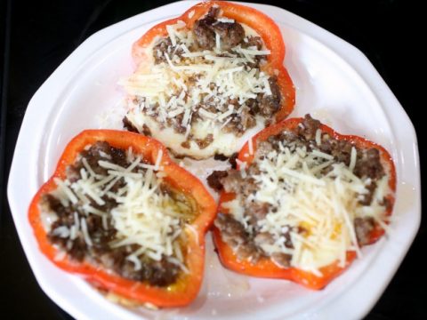 bell pepper rings with meat and cheese