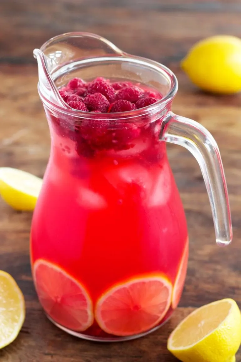 pitcher of sugar-free lemonade 
