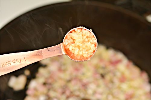 minced garlic in a teaspoon